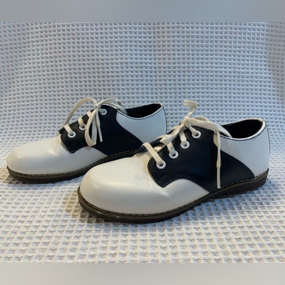 Stride Rite Classic Leather Saddle Shoes Navy and White size 10.5. - Picture 1 of 6